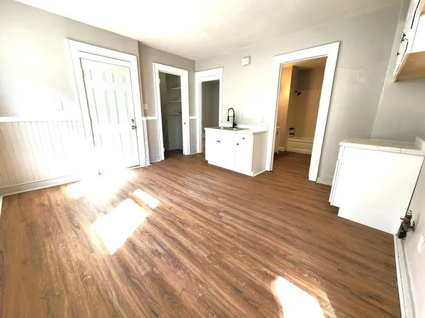 3027-3029 N Holton St, Milwaukee, WI 53212