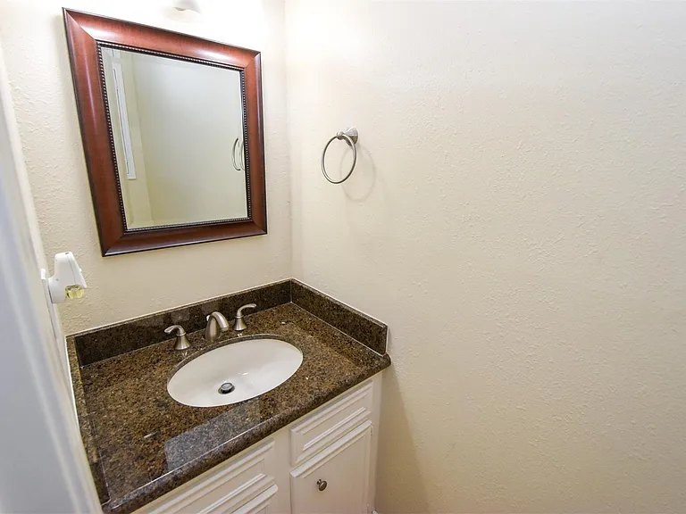 11914 Normont Dr — Photo 15