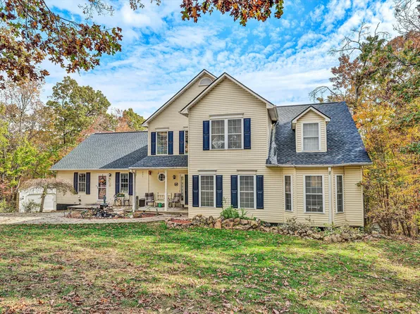 1120 Skycoe Dr, Salem, VA 24153