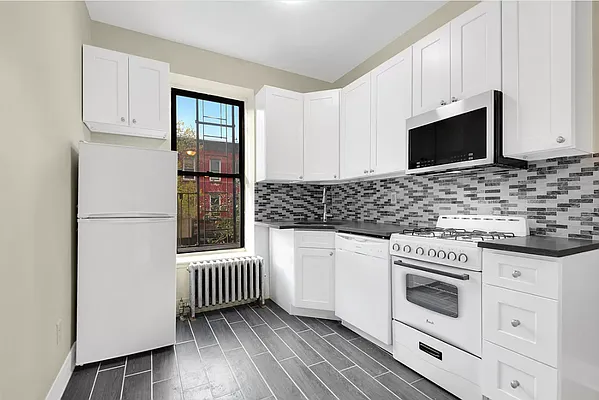 Rented by Douglas Elliman | media 10