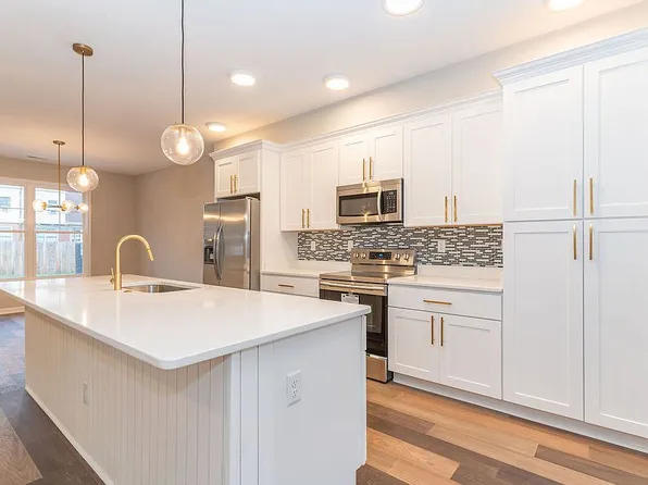 8214 Tidewater Dr, Norfolk, VA 23505