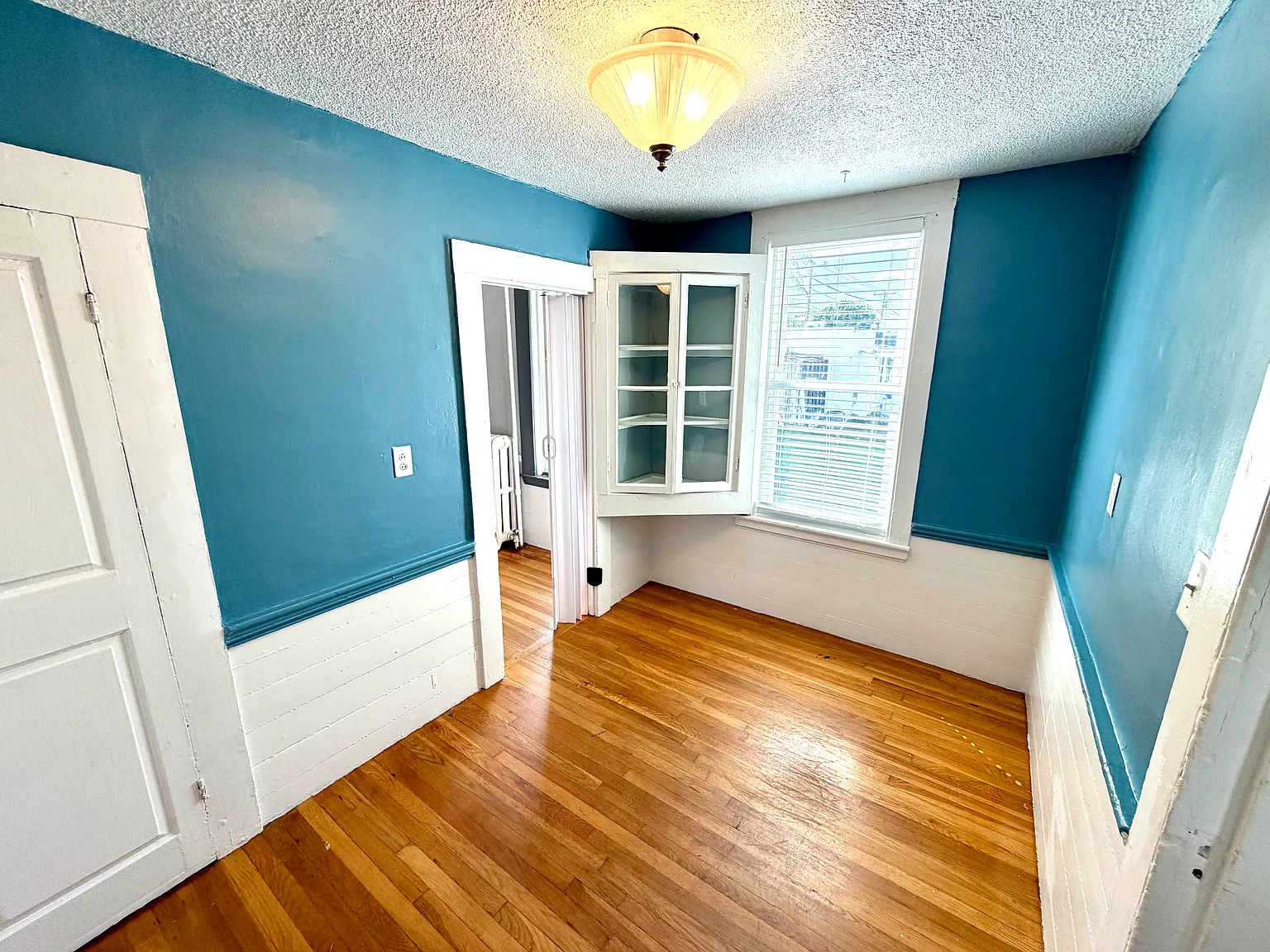 1 bed, 706 sqft, $1,900 — Photo 2