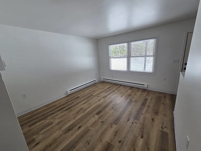 300 Dewey St #5 — Photo 7