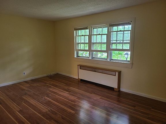 2nd image of 107 Cherry Parke Unit D