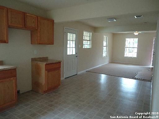 5th image of 1136 Kentucky Ave
