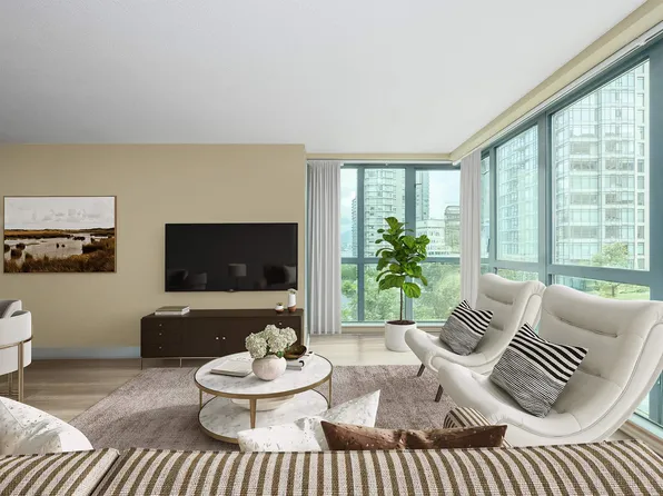 1238 Melville St #806, Vancouver, BC V6E 4N2