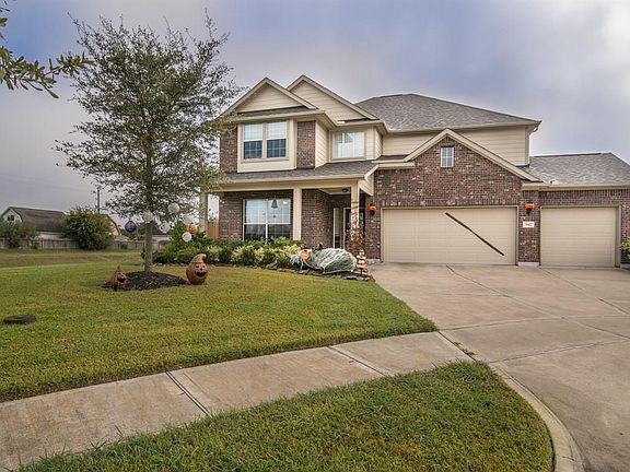 2nd image of 942 Napoli Ct