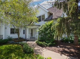 205 Mill St #S204, Excelsior, MN 55331