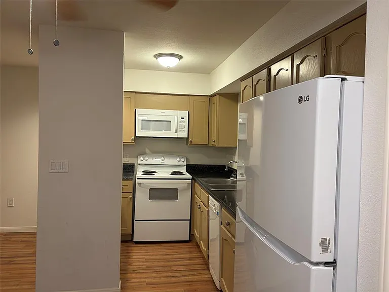 3022 Forest Ln #222 — Photo 7