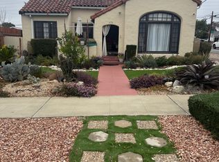 495 N 8th Ave, Upland, CA 91786