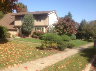 4 S Woodleigh Dr, Cherry Hill, NJ 08003