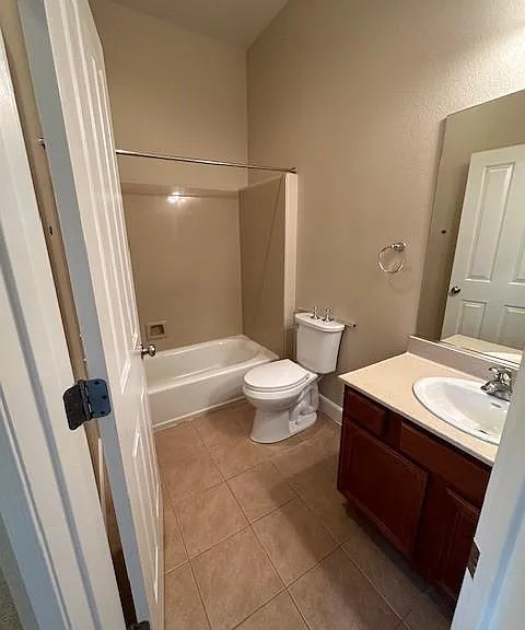 5759 Desert Mirage Dr — Photo 13