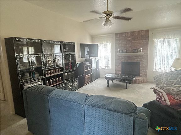 4th image of 4213 Adobe Dr