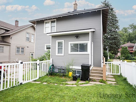 3rd image of 1621 Cleveland Ave SW