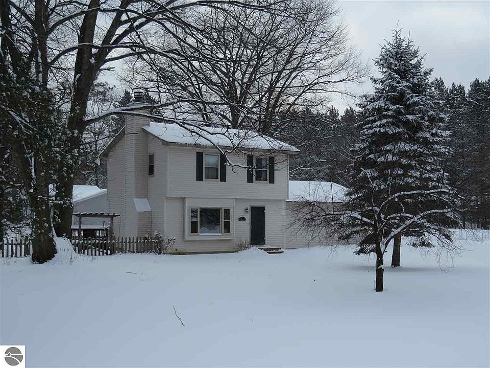 1st image of 20723 Red Oak Dr