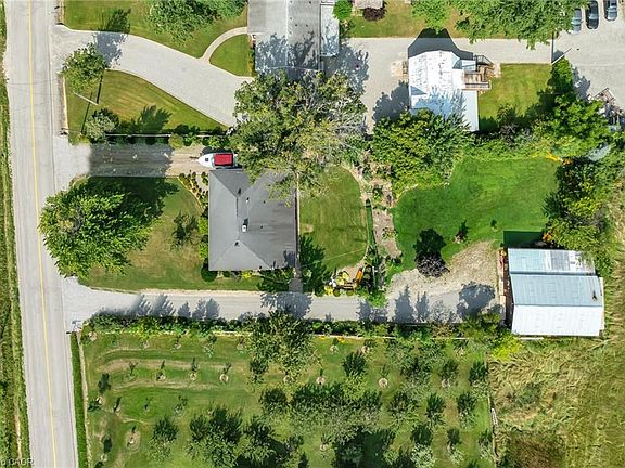 4th image of 609 Green Mountain Rd E