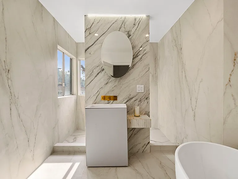 9213 Warbler Pl — Photo 52