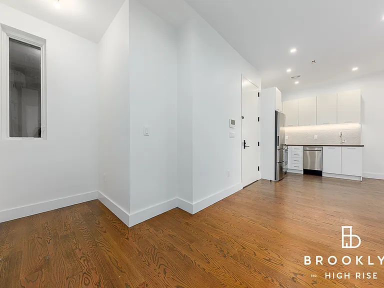 843 Dekalb Ave #5B — Photo 2