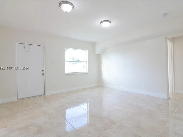 3014 NW 6th St — Photo 17