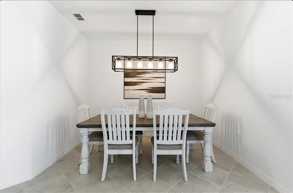2 bed, 2.0 bath, 1301 sqft, $2,800 — Photo 4