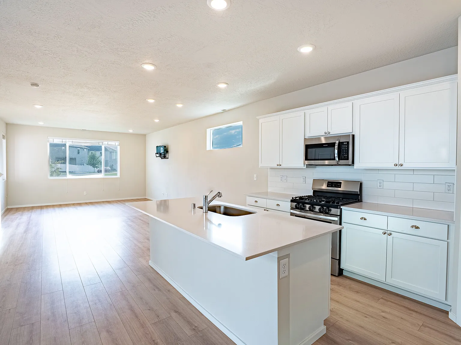 24331 E Harrier Loop — Photo 4