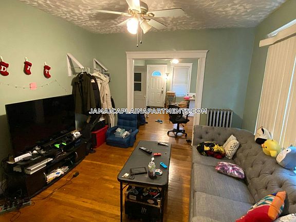 3rd image of 44 Day St #2