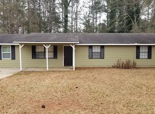 860 Navajo Trl, Covington, GA 30016