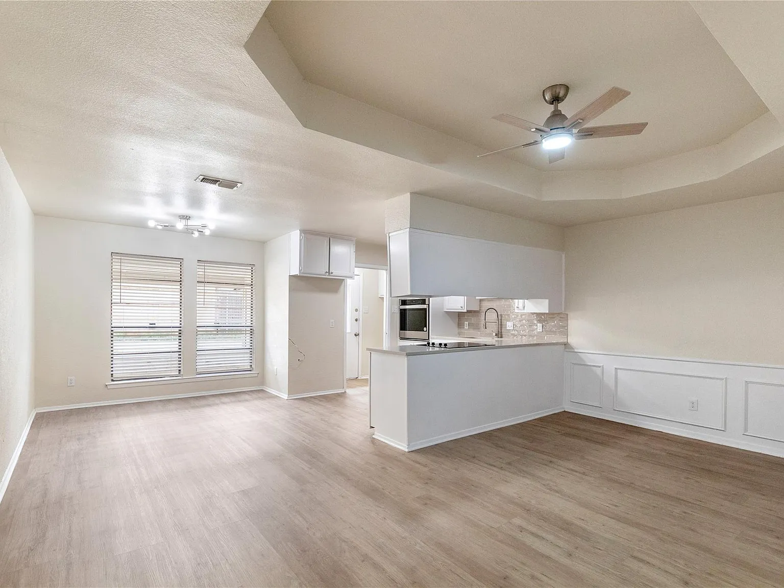 2 bed, 1654 sqft, $2,150 — Photo 3