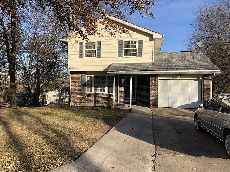 1st image of 4410 Village Dr