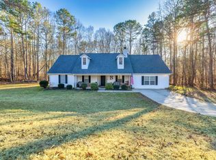 569 Providence Cir, Statham, GA 30666
