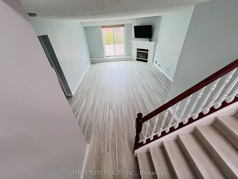 1279 Aldersbrook Rd — Photo 13