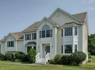 17 Bankside Dr, Billerica, MA 01821