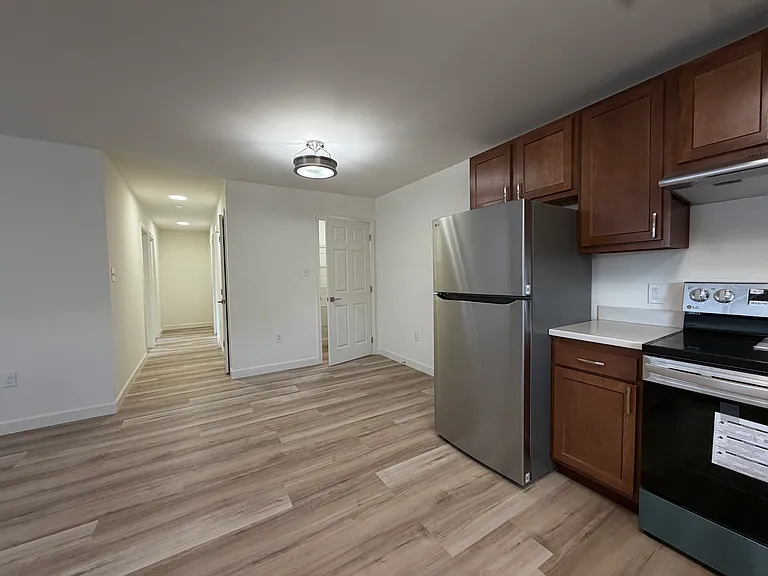 70 Sequoia Dr — Photo 4