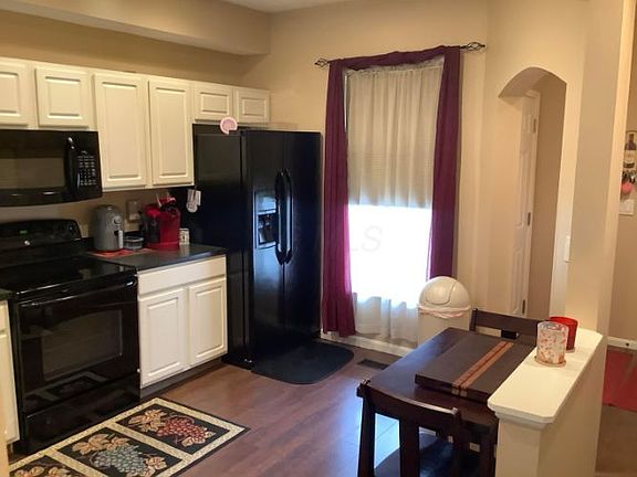 4th image of 5516 Village Psge