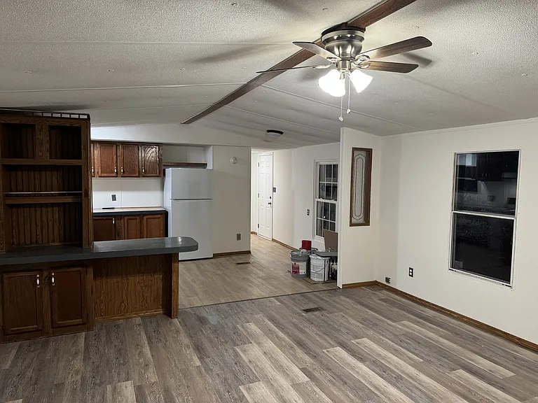 10926 Old County Line Rd — Photo 5