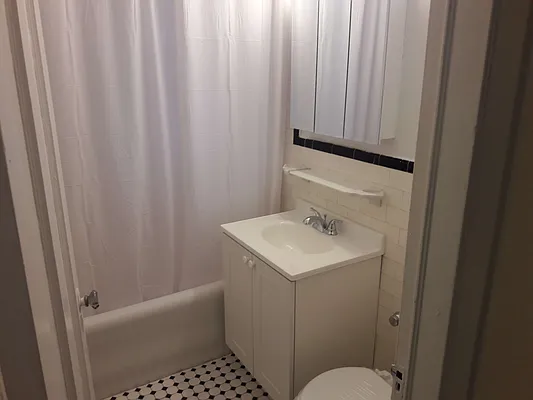 Rented by Chartwell Forest Hills Realty | media 34