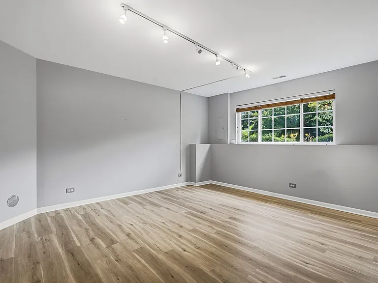 3339 Cameron Dr — Photo 13