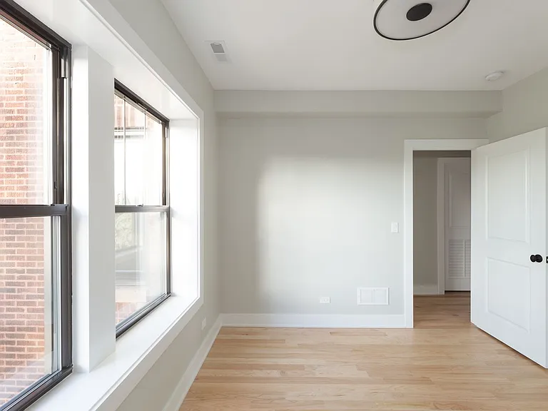2455-57 W. Logan / 2535-41 N. Campbell — Photo 18