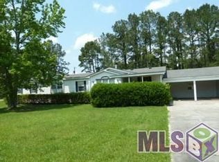 9521 Deer Path Dr, Denham Springs, LA 70706