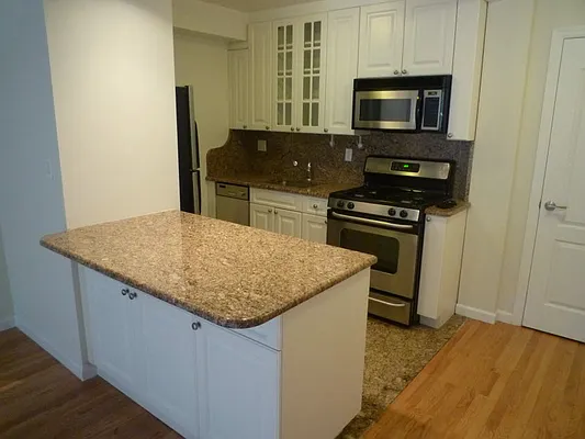 Rented by Stonehenge NYC LLC | media 16