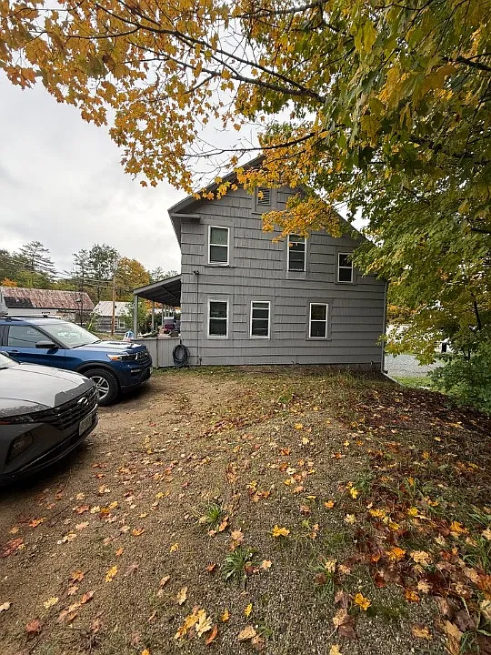 15 Johnson Ln — Photo 2