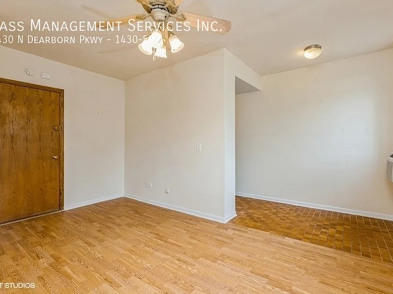 1430 N Dearborn Pkwy — Photo 47
