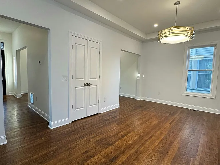 84 Grove St — Photo 29