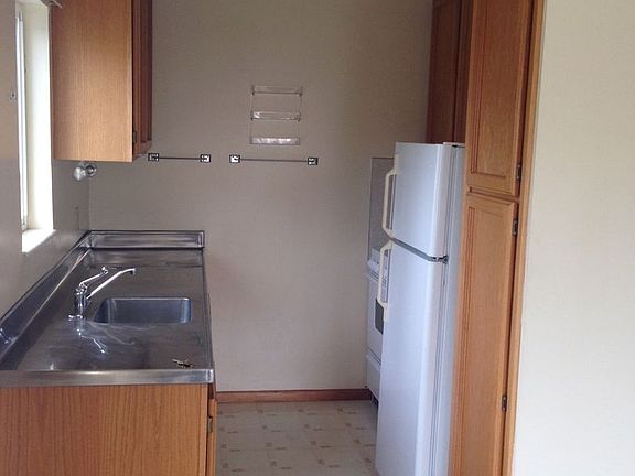 3rd image of 500 NE 65th St Unit 202