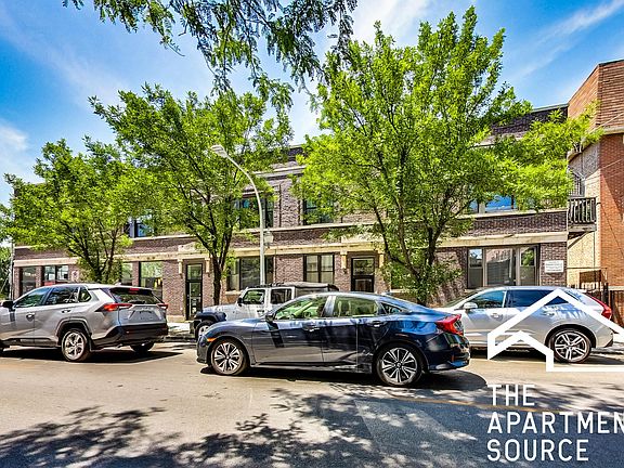 3rd image of 1806 N Sheffield Ave