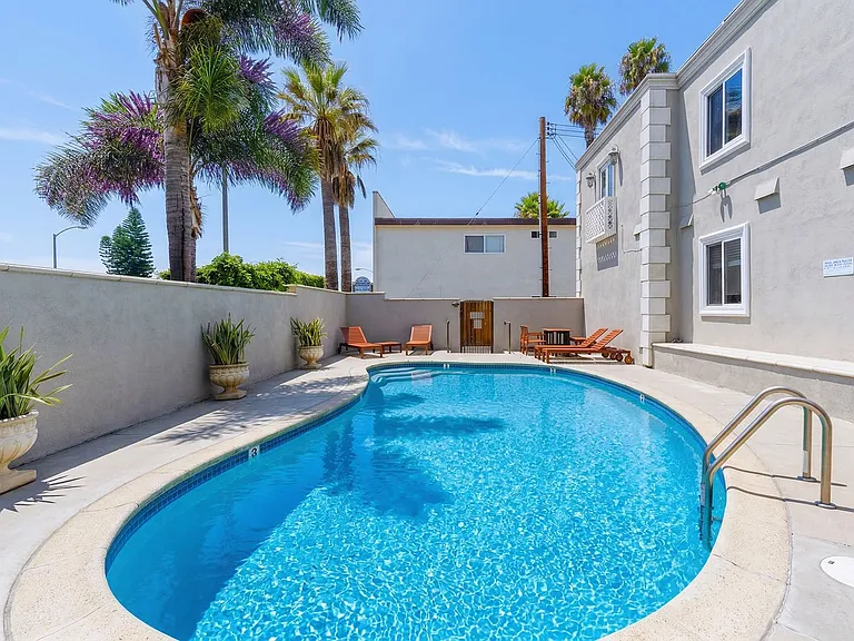 26110 Narbonne Ave — Photo 14