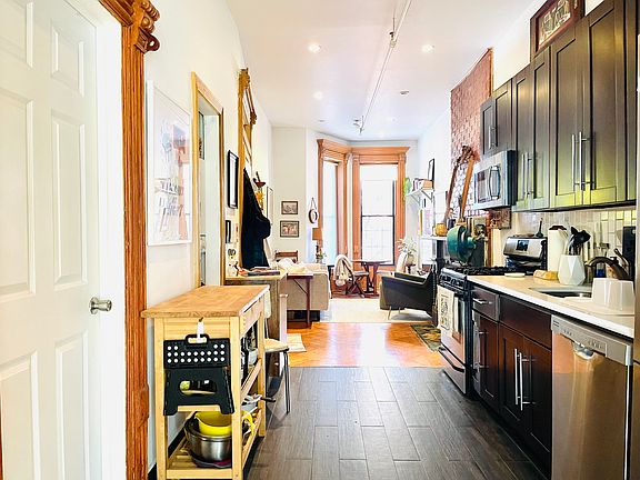4th image of 174 Herkimer St APT 1