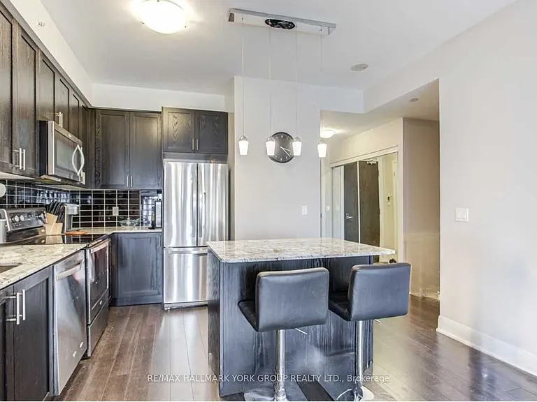 2900 Highway 7 Rd #3204 — Photo 4