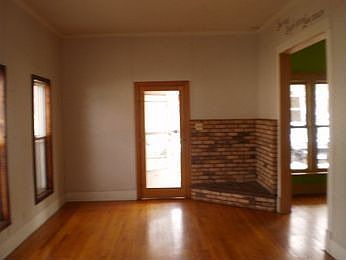 2nd image of 618 W 10th St