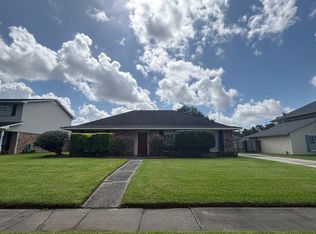 4663 Fleet Dr, Baton Rouge, LA 70809